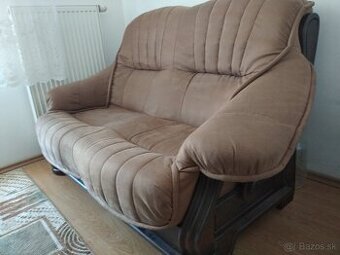 Predam gaucovu supravu s konferencnym stolikom