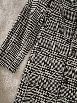 kabát dámsky nový v. 36/38