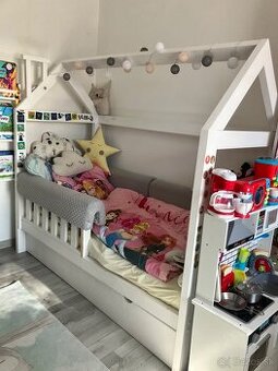 Detská domčeková posteľ