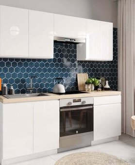 Kuchynská linka(NOVÁ) 200cm /frezovane úchyty