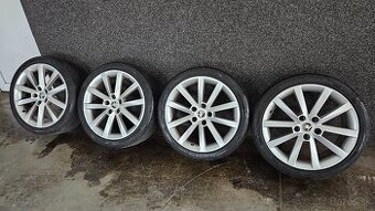 5x112 R18 225/40 R18 Skoda Alaris leto