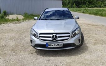Mercedes GLA, 180d, 2 sady ALU, 2016