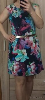 Dámske elegantné kvetinové šaty M/L