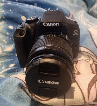 Zrkadlovka canon 2000d