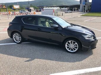 Predam Lexus CT 200h