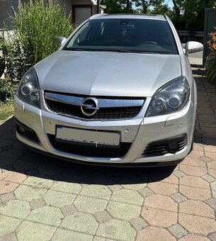 Opel Signum 2008
