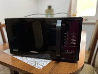 Mikrovlnka SAMSUNG