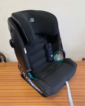 Autosedačka Britax-Römer Advansafix i-size Cosmos Black
