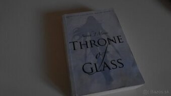 Kniha - "Throne of Glass" v angličtine