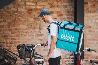 Staň sa kuriérom pre WOLT a zarábaj podľa seba