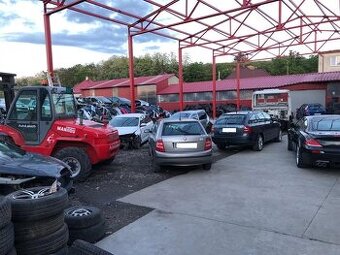 Prijmeme pomocného mechanika na autovrakovisko - 1