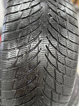 Nokian 225/40 r18