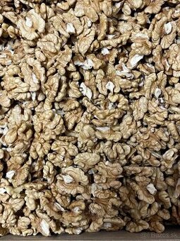 Lúpane vlašské orechy