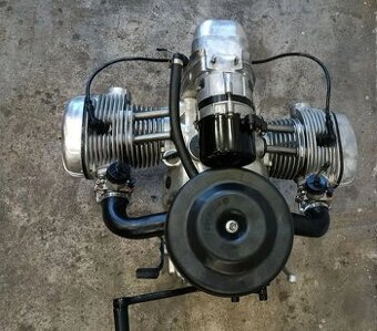 Motor diferenciál převodovka se zpátečkou Ural M67 M66 M63