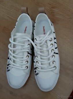 Biele plátenky See by Chloe 40