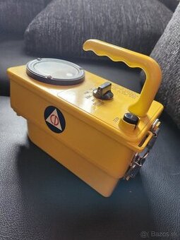 Merač radiácie cdv717