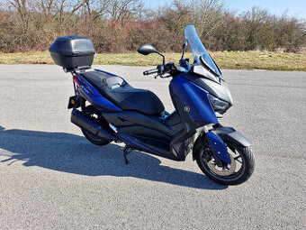 Yamaha X-MAX 300