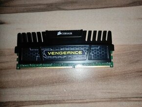 Corsair Vengeance 12GB (3x4gb)