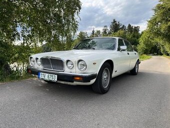 Jaguar XJ V12 - nová veteránská testace