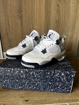 Air Jordan 4 Retro Midnight Navy EU 38/24 cm