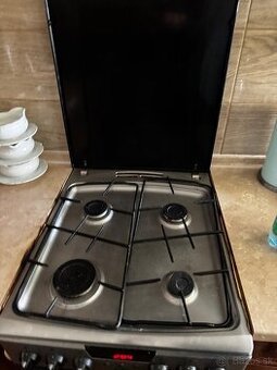 Predám sporak s rúrou na pečenie Pro Cook