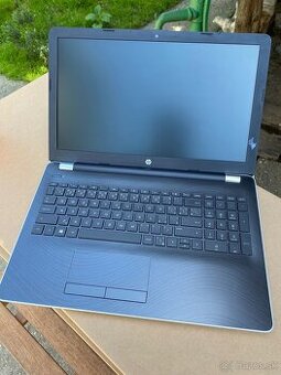 HP 15 AMD A9-9420,15,6” 8GBDDR4,Radeon R5,120GBSSD