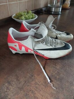 Kopačky NIKE mercurial vapor 15 academy MG