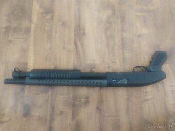 Predám sumky a Airsoft zbrane