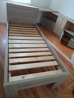 Posteľ robená na mieru