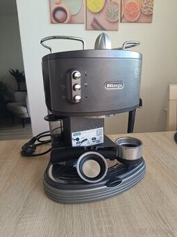 Kávovar DeLonghi