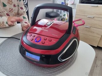 Predáme malé praktické rádio zn. Hyundai CD,USB