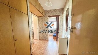 PREDAJ 2-izbový byt v centre Dubnice nad Váhom