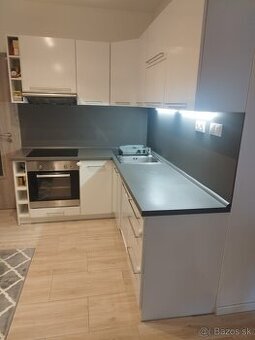 Na predaj 3 izbový rodinný dom, Šurany