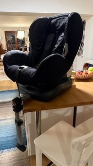 Maxi Cosi Autosedacka s nohou / zakladnou + isofix - 1