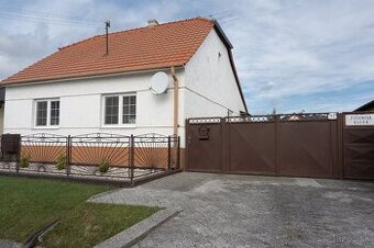 Rodinný dom so záhradou v obci Závod – výborná lokalita pri