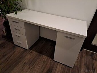 Písací stôl do detskej izby