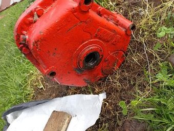 Predam hydraulicke čerpadlo na kardan