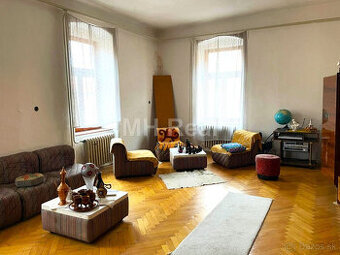 LEVOČA - historický dom v centre mesta