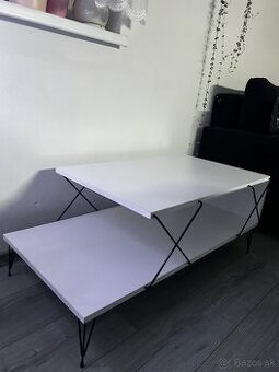 Konferenčný stolík