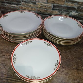Sada tanierov porcelánová Československej výroby