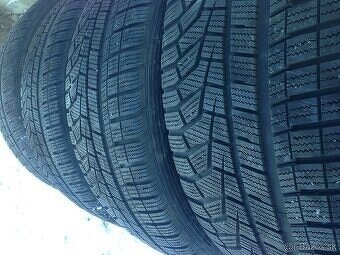 Predám zimné Pneu 235/60r18