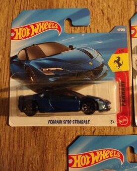 HOT WHEELS - Ferrari SF90 Stradale modré.