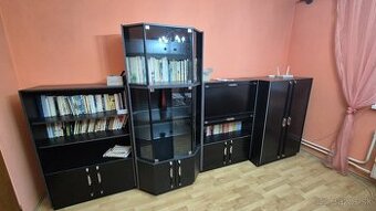 Darujem obývaciu stenu v dobrom stave