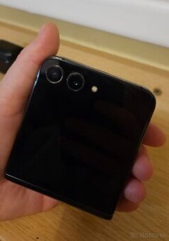 Samsung Galaxy Z Flip5