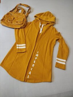 Dámsky kardigan a kabelka