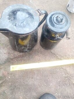 Smalt nádoby kluče stojan svietnik