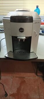 Predam kavovar jura f90