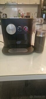 Kávovar Nespresso