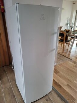 Chladnička Electrolux
