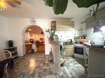 MH284-Výrazná zľavaNa predaj 4 izbový rodinný dom v Komárne